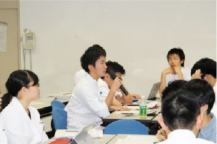 代表者による発表