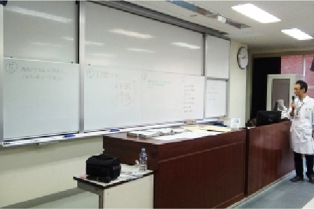 大渡先生による解説。治療方針を統一した上で、次の検討に進みます