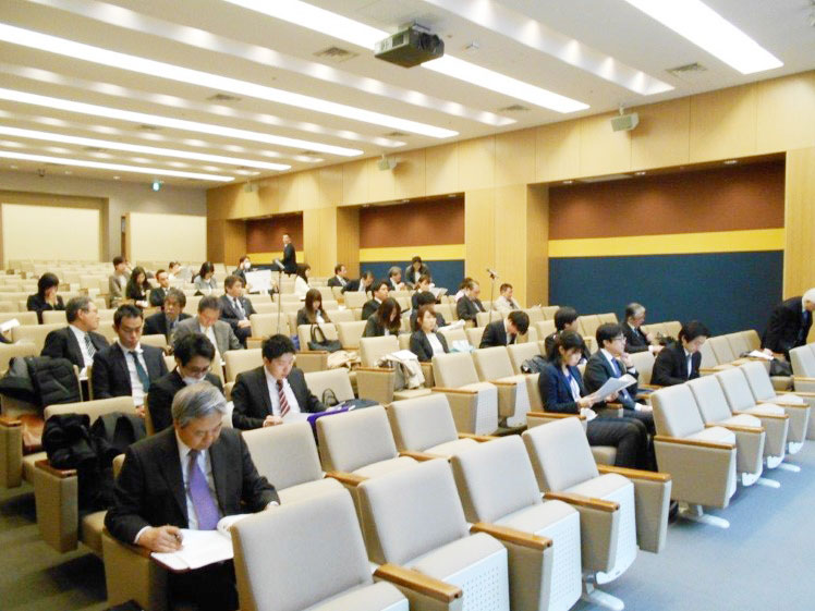 事業推進委員会の様子