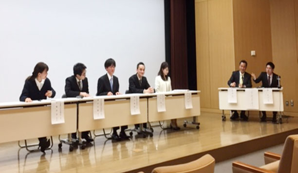 座長:日本歯科大学生命歯学部 学部長 羽村 章
東京医科歯科大学高齢者歯科学 特任助教 濱 洋平