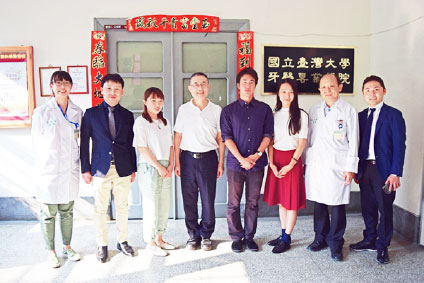 台湾歯科学生技能コンテストで歯学部歯学科6年生が準優勝